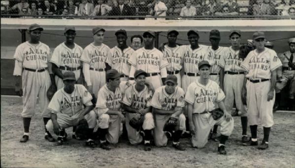 1946-50 All Cubans Baseball Team "The Sporting News Collection Archives" Original Photo (Sporting News Collection Hologram/MEARS Photo LOA)