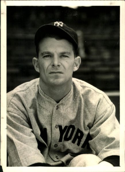 1934-42 circa George Selkirk New York Yankees "The Sporting News Collection Archives" Original 5" x 7" Photo (Sporting News Collection Hologram/MEARS Photo LOA)