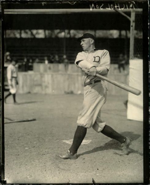 1917 Fred Nicholson Detroit Tigers "The Sporting News Collection Archives" Original Photos (Sporting News Collection Hologram/MEARS Photo LOA) - Lot of 2