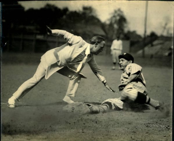 1920s circa Ty Cobb Witnesses a Unique Slide - Rex Teeslink Original First Generation 8" x 10" Personal Photo (LOA MEARS/Rex Teeslink)