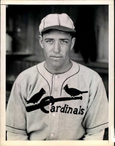 1934-35 Paul Dean St. Louis Cardinals "The Sporting News Collection Archives" Original Photo (Sporting News Collection Hologram/MEARS Photo LOA)