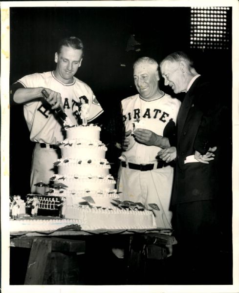 1951 Ralph Kiner Pittsburgh Pirates "The Sporting News Collection Archives" Original 8" x 10" Photo (Sporting News Collection Hologram/MEARS Photo LOA)