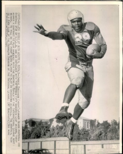 1945 Jackie Robinson UCLA Bruins Football "The Sporting News Collection Archives" Original Photo (Sporting News Collection Hologram/MEARS Photo LOA)