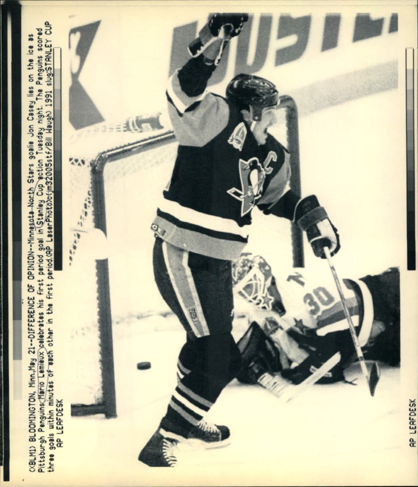 Vintage 1991 NHL Stanley Cup Finals Pittsburgh Penguins Minnesota
