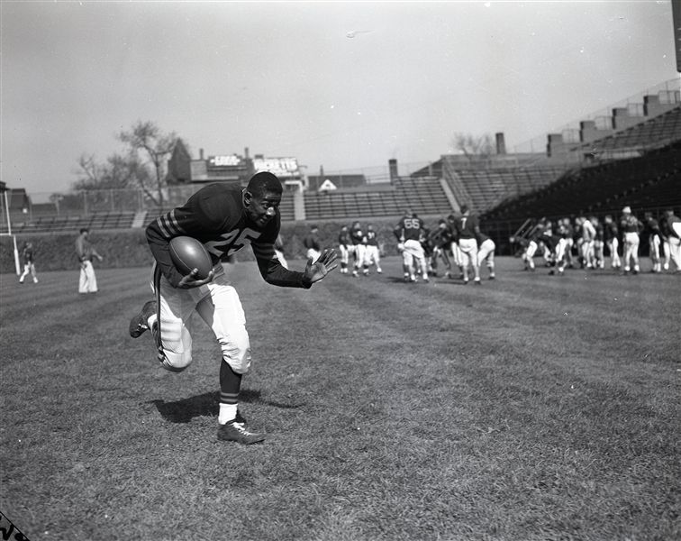 Lot Detail - 1953 Eddie Macon Chicago Bears Chicago Sun-Times