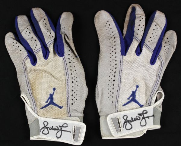 2005-2006 circa Andruw Jones Atlanta Braves Game Worn Signed Batting Gloves - MEARS LOA & JSA 