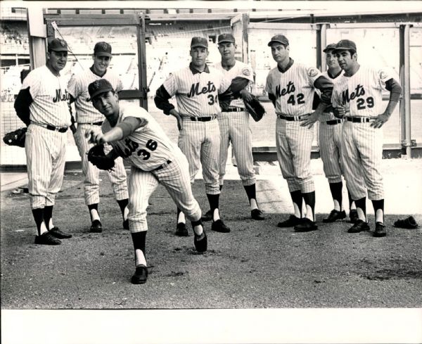 1968 New York Mets Pitching Staff "The Sporting News Collection Archives" Original Photo (Sporting News Collection Hologram/MEARS Photo LOA)