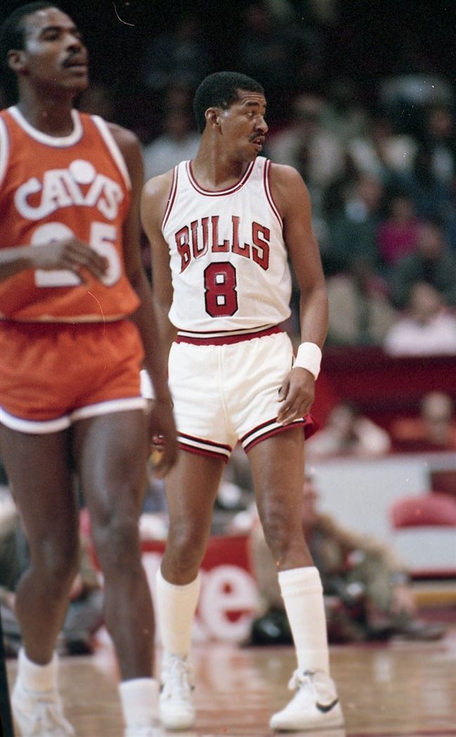 1985-86 George Gervin Game Worn Chicago Bulls Jersey - Final Season, Lot  #80207