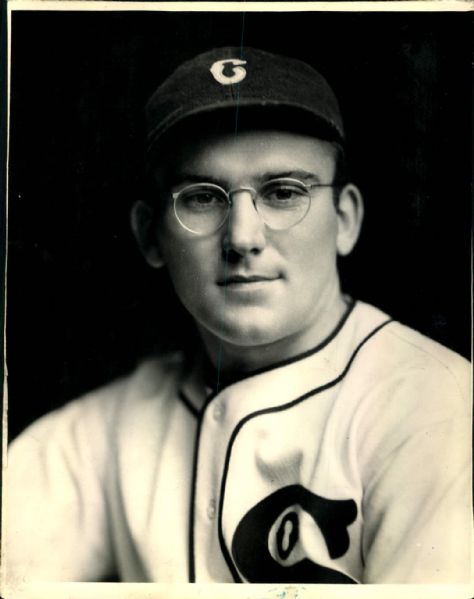 1937 Bill Dietrich Chicago White Sox "The Sporting News Collection Archives" Original Photo (Sporting News Collection Hologram/MEARS Photo LOA)