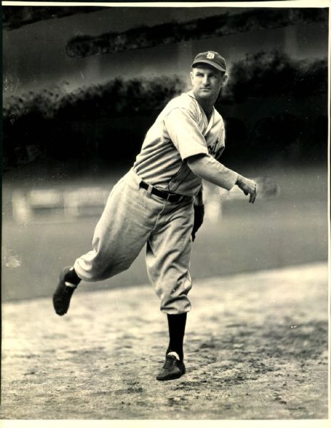 1923-29 Charlie Eckert Detroit Tigers "The Sporting News Collection Archives" Original 7.5" x 10" Photo (Sporting News Collection Hologram/MEARS Photo LOA)