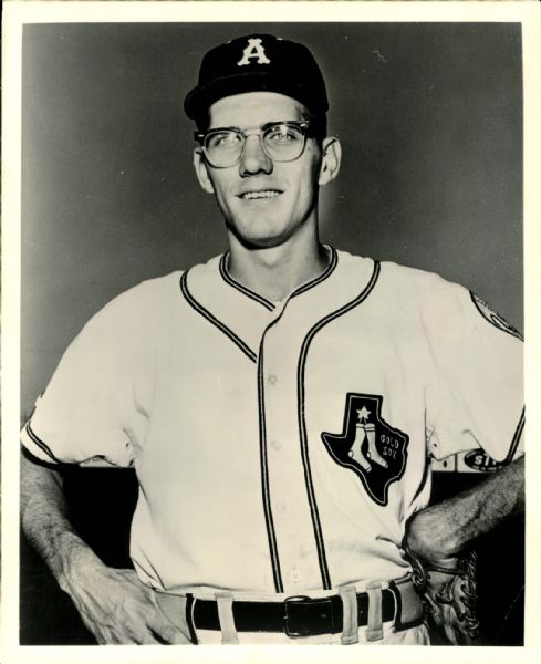 1961 Phil Linz Amarillo Gold Sox TL "The Sporting News Collection Archives" Original Photo (Sporting News Collection Hologram/MEARS Photo LOA)