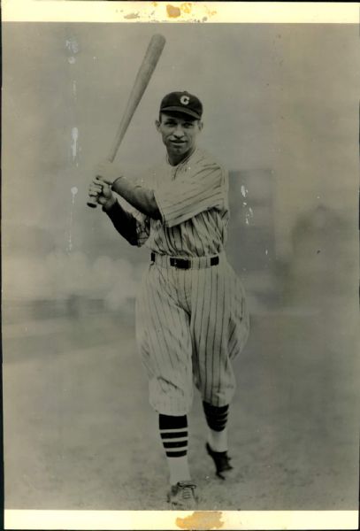 1932 Lance Richbourg Chicago Cubs "The Sporting News Collection Archives" Original 6.5" x 10" Photo (Sporting News Collection Hologram/MEARS Photo LOA)