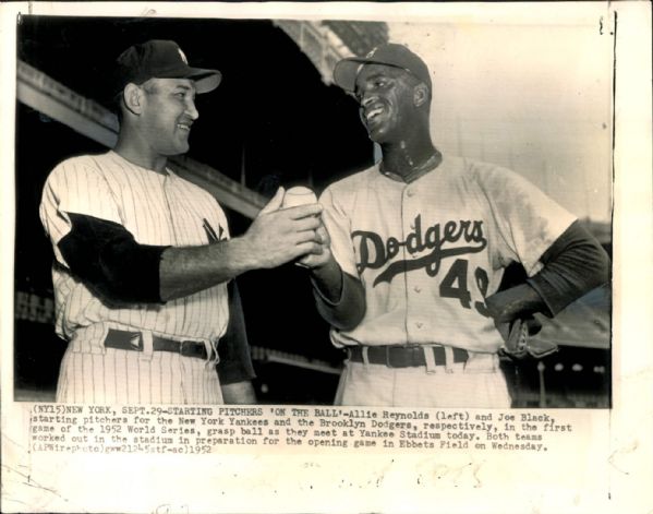 1943-55 Allie Reynolds New York Yankees Cleveland Indians - Original Photos (MEARS Photo LOA) - Lot of 6