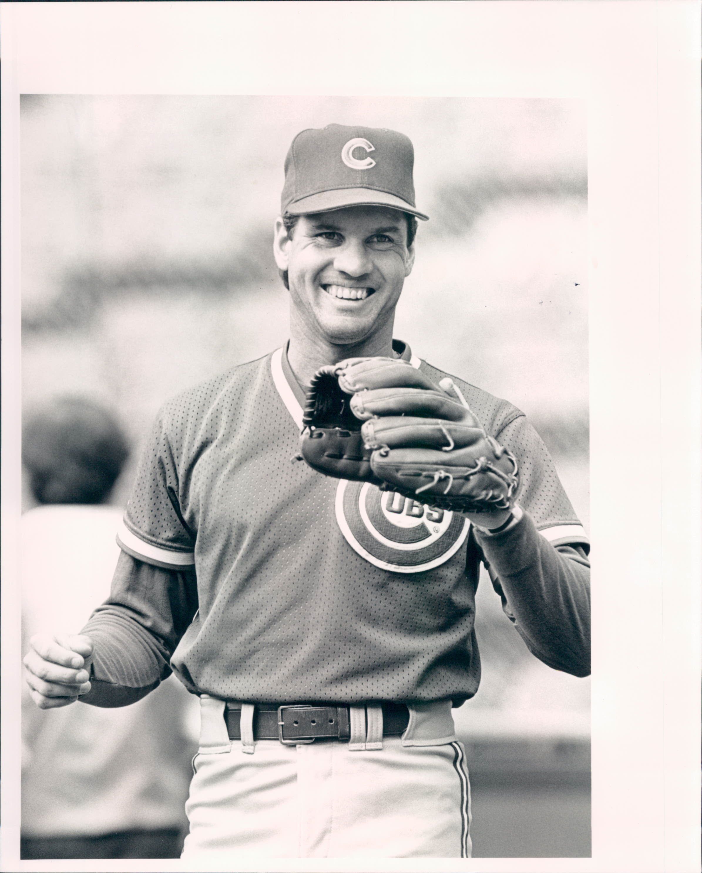 Lot Detail - 1984-97 Ryne Sandberg Chicago Cubs The Sporting News  Collection Archives Original Photos (Sporting News Collection  Hologram/MEARS Photo LOA) - Lot of 14