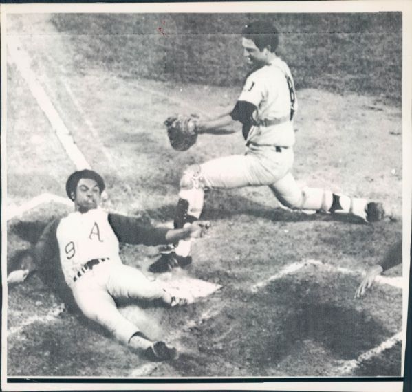 1971-81 Reggie Jackson Oakland Athletics "The Sporting News Collection Archives" Original Photos (Sporting News Collection Hologram/MEARS Photo LOA) - Lot of 3