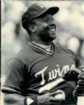 1986-93 Kirby Puckett Minnesota Twins The Sporting News Collection Archives Original 8 x 10 Photo (Sporting News Collection Hologram/MEARS Photo LOA) - Lot of 12