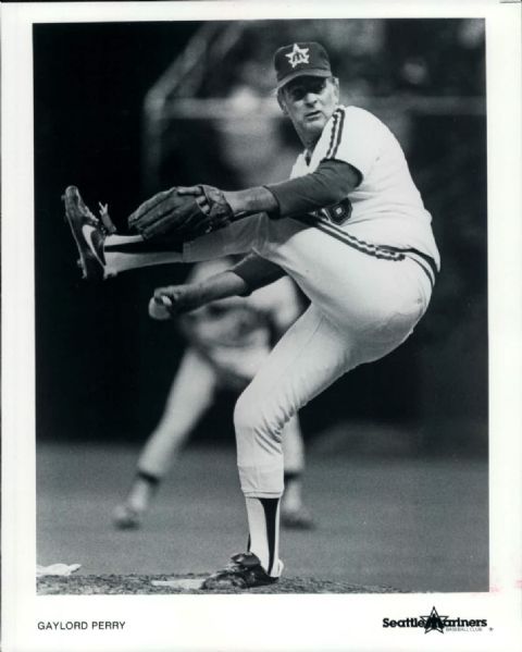 1970-83 Gaylor Perry Mariners Rangers Indians Giants "The Sporting News Collection Archives" Original 8" x 10" Photo (Sporting News Collection Hologram/MEARS Photo LOA) - Lot of 14
