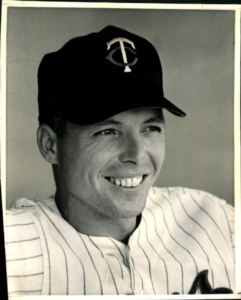 1964 Jimmie Hall Minnesota Twins "The Sporting News Collection Archives" Original 8" x 10" Photo (Sporting News Collection Hologram/MEARS Photo LOA)