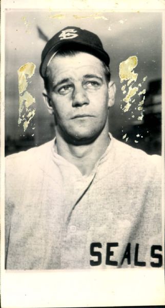 1942 Bob Chesnes San Francisco Seals PCL "The Sporting News Collection Archives" Original Photo (Sporting News Collection Hologram/MEARS Photo LOA)