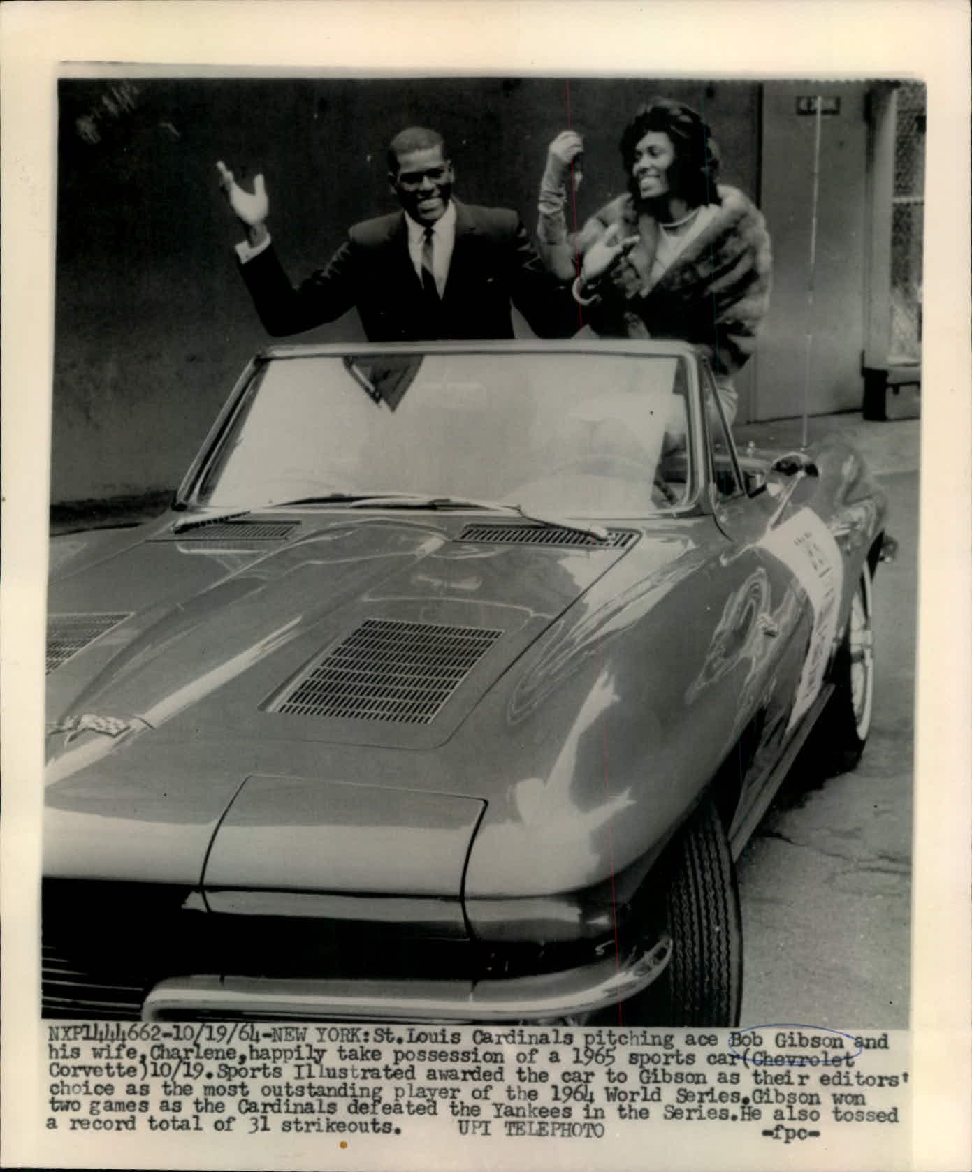 Bob Gibson and his wife, Charlene,with the 1965 Corvette awarded