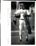 1989-93 Eddie Murray Los Angeles Dodgers New York Mets The Sporting News Collection Archives Original Photos (Sporting News Collection Hologram/MEARS Photo LOA) - Lot of 11