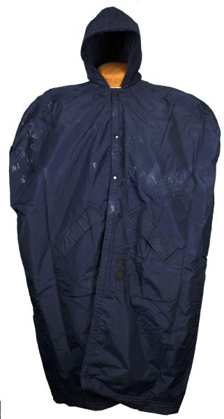 1969-72 Chicago Bears Game Worn Sideline Cape (MEARS Auction LOA) 