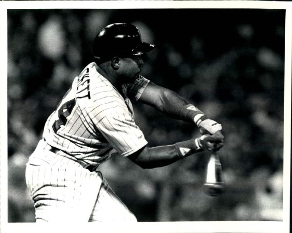 1985-93 Kirby Puckett Minnesota Twins "The Sporting News Collection Archives" Original Photo (Sporting News Collection Hologram/MEARS Photo LOA) - Lot of 12