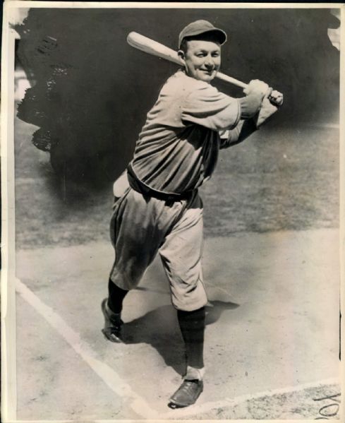 1929 Gabby Hartnett Chicago Cubs "The Sporting News Collection Archives" Original 8" x 10" Photo (Sporting News Collection Hologram/MEARS Photo LOA)