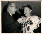 1957 Red Schoendienst Milwaukee Braves "The Sporting News Collection Archives" Original 8" x 10" Photo (Sporting News Collection Hologram/MEARS Photo LOA)