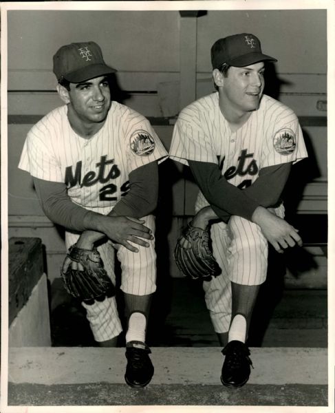 1967 Tom Seaver Danny Frisella New York Mets "The Sporting News Collection Archives" Original 8" x 10" Photo (Sporting News Collection Hologram/MEARS Photo LOA)