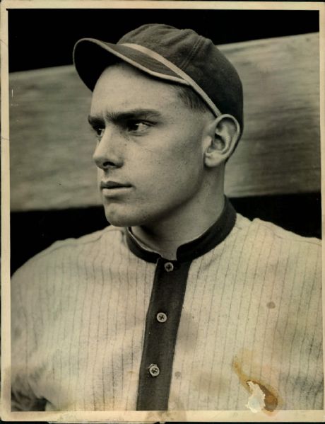 1920s circa Jack Bentley New York Giants "The Sporting News Collection Archives" Original 6.5" x 8.5" Photo (Sporting News Collection Hologram/MEARS Photo LOA)