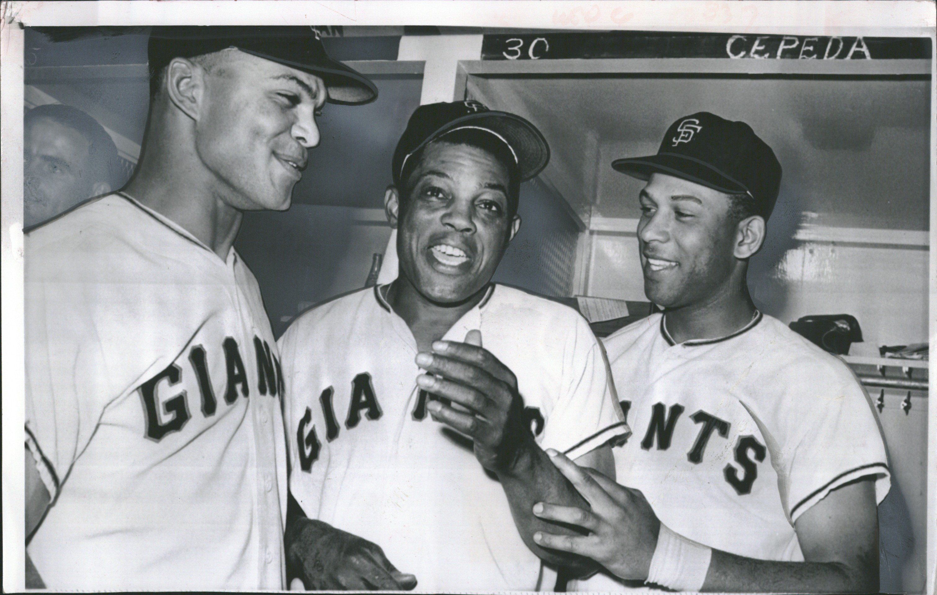 Lot Detail - 1963 Willie Mays 400th Career Home Run Felipe Alou Orlando  Cepeda San Francisco Giants Rogers Photo Archive Original 6.5 x 10  Photo (MEARS Photo LOA)