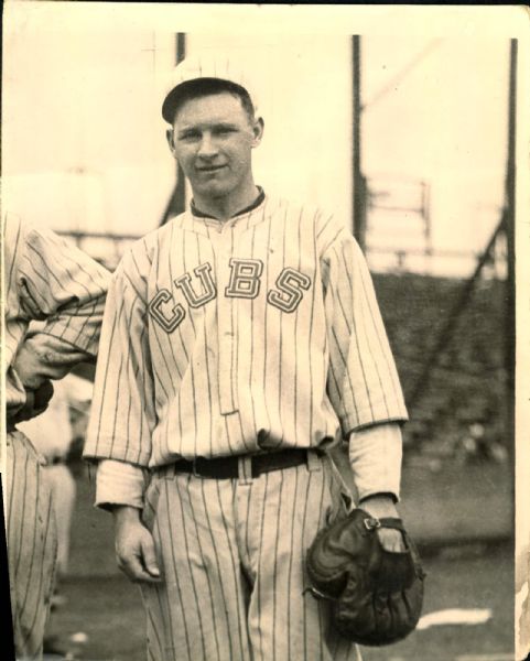 1918 Robert OFarrell Chicago Cubs "The Sporting News Collection Archives" Original Photo (Sporting News Collection Hologram/MEARS Photo LOA)