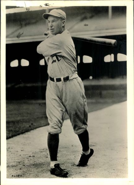 1928-32 circa Mule Haas Philadelphia Athletics "The Sporting News Collection Archives" Original 5" x 7" Photo (Sporting News Collection Hologram/MEARS Photo LOA)