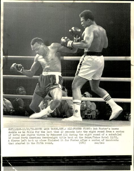 1972 Muhammad Ali Bob Foster "The Chicago Sun-Times Collection Archives" Original Photo (Chicago Sun-Times Hologram/MEARS Photo LOA)