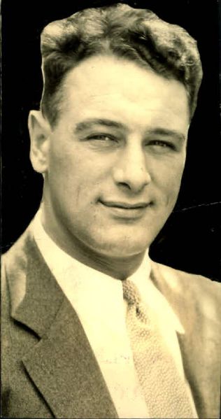 1930s circa Lou Gehrig New York Yankees "The Sporting News Collection Archives" Original Photo (Sporting News Collection Hologram/MEARS Photo LOA)