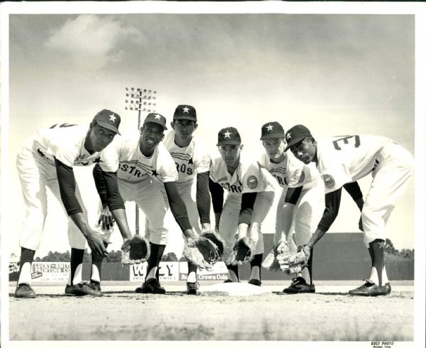 1968 Houston Astros Shortstops "The Sporting News Collection Archives" Original Photo (Sporting News Collection Hologram/MEARS Photo LOA)