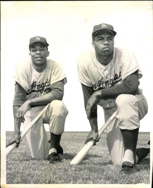 1961 Willie Davis Tom Davis Los Angeles Dodgers "The Sporting News Collection Archives" Original Photo (Sporting News Collection Hologram/MEARS Photo LOA)