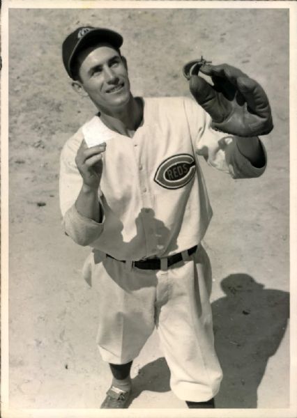 1939-40 Vince DiMaggio Cincinnati Reds "The Sporting News Collection Archives" Original Photo (Sporting News Collection Hologram/MEARS Photo LOA)