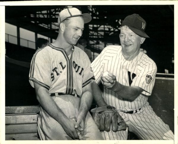 1942-43 Chet Laabs Nick Altrock "The Sporting News Collection Archives" Original 8" x 10" Photo (Sporting News Collection Hologram/MEARS Photo LOA)