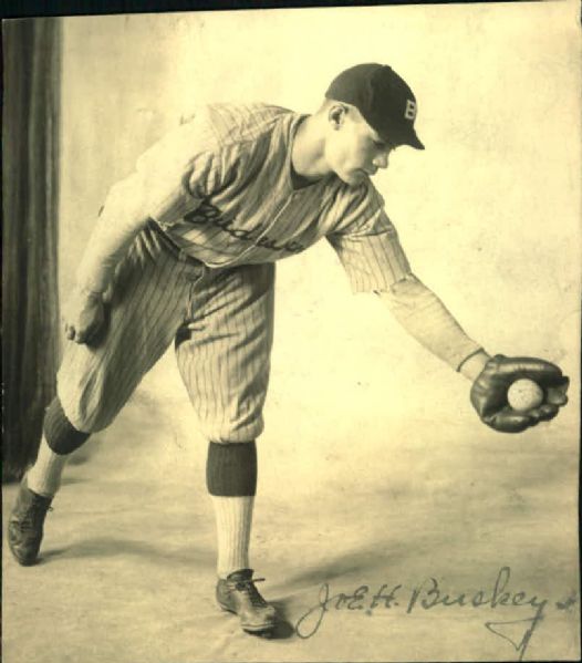 1923-24 Joe Buskey Bradenton Growers FLOR "The Sporting News Collection Archives" Original Photo (Sporting News Collection Hologram/MEARS Photo LOA)