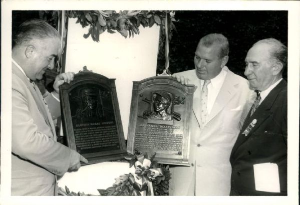 1953 Dizzy Dean Al Simmons Hall of Fame Induction Ceremony "The Sporting News Collection Archives" Original Photo (Sporting News Collection Hologram/MEARS Photo LOA)