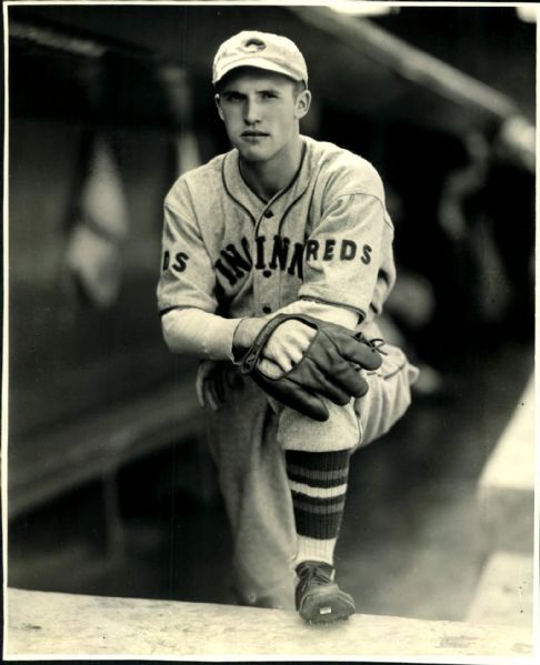 1934 Junie Barnes Cincinnati Reds "The Sporting News Collection Archives" Original 7.5" x 9.5" Photo (Sporting News Collection Hologram/MEARS Photo LOA)