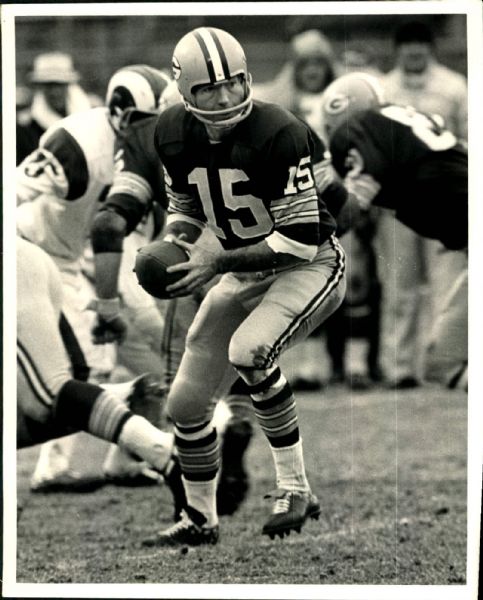 1959-71 Bart Starr Green Bay Packers "The Sporting News Collection Archives" Original Photo (Sporting News Collection Hologram/MEARS Photo LOA)