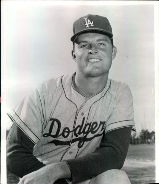 1961 Don Drysdale Los Angeles Dodgers "The Sporting News Collection Archives" Original 8" x 10" Photo (Sporting News Collection Hologram/MEARS Photo LOA)