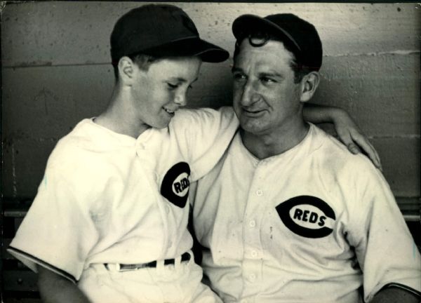 1938 Ernie Lombardi Cincinnati Reds "The Sporting News Collection Archives" Original 6" x 8.5" Photo (Sporting News Collection Hologram/MEARS Photo LOA)
