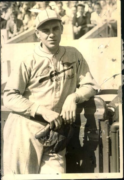 1931-40 Wally Roettger St. Louis Cardinals "The Sporting News Collection Archives" Original Photos (Sporting News Collection Hologram/MEARS Photo LOA) - Lot of 2