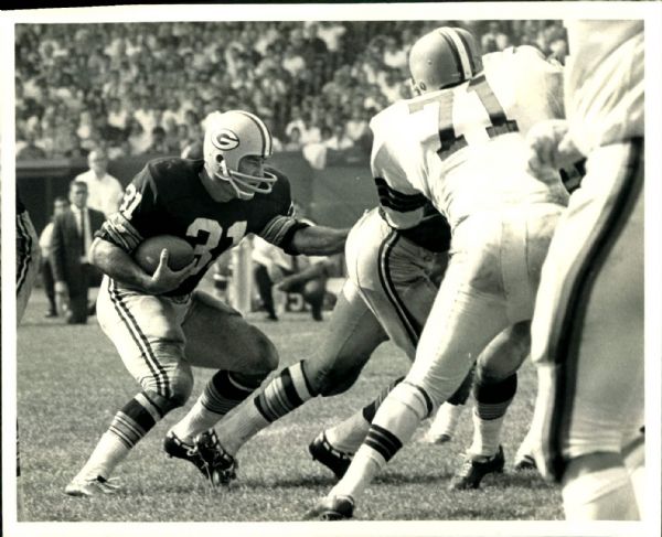 1958-66 circa Jim Taylor Green Bay Packers "The Sporting News Collection Archives" Original 8" x 10" Photo (Sporting News Collection Hologram/MEARS Photo LOA)