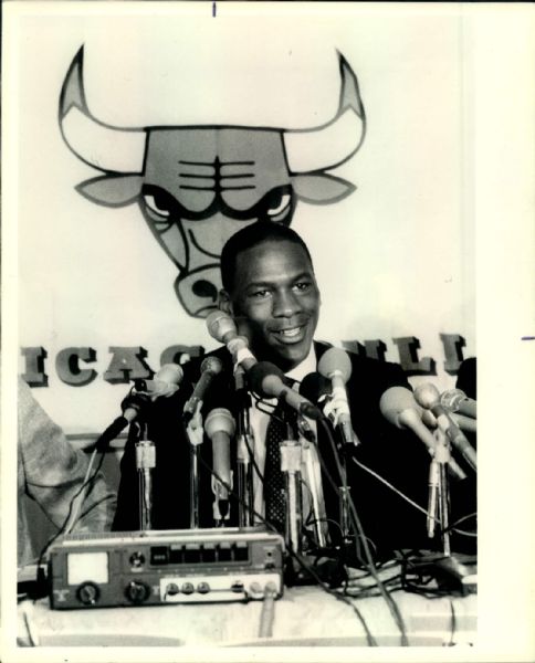 1984 Michael Jordan Chicago Bulls First Press Conference on Signing Day "Chicago Sun-Times" Original Type 1 8" x 10" Photo (Sun Times Hologram/MEARS Type 1 Photo LOA)