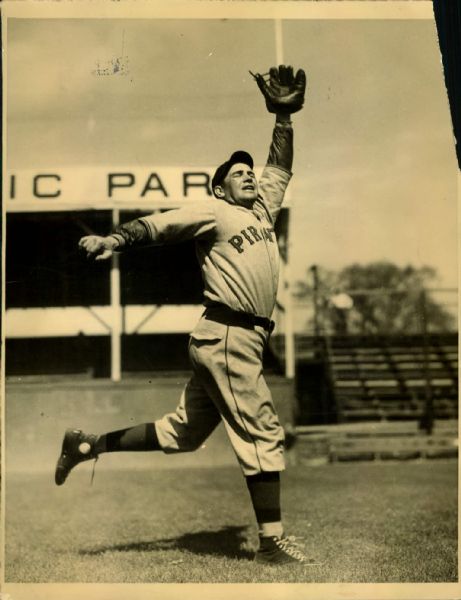 1934 Wally Roettger Pittsburgh Pirates "The Sporting News Collection Archives" Original 7.5" x 10" Photo (Sporting News Collection Hologram/MEARS Photo LOA)